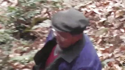 Une vagin amateur mère allemande montre à sa fille comment faire une pipe