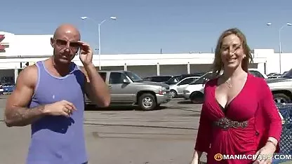 Alina baisée avec un mec après les cours sex amateur teen à la maison