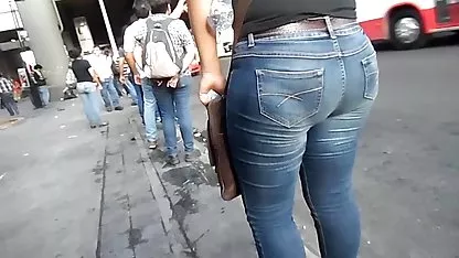 Fumer la video adulte amateur beauté se satisfait