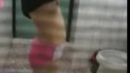 Pénis Horny perce la chatte humide trans amateur video de l'enseignant