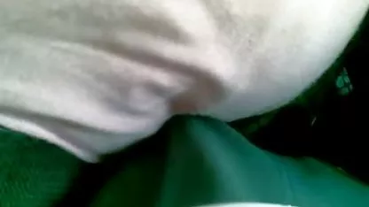 Une femme expérimentée a ouvert un énorme vagin velu femme nue amateur