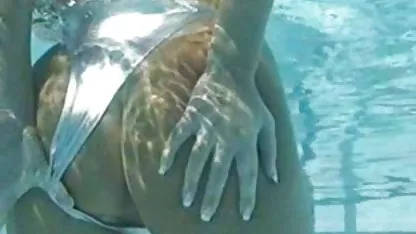Latina mature satisfaite de la gay amateur arab masturbation