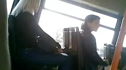 Mamie dépravée a des relations sexuelles avec un arab amateur xxx garçon pompé