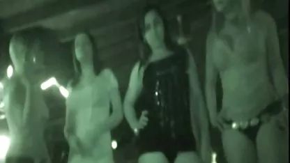 Fumer une vidéo mateur cigarette exciter de latex les latex les uns sur les autres