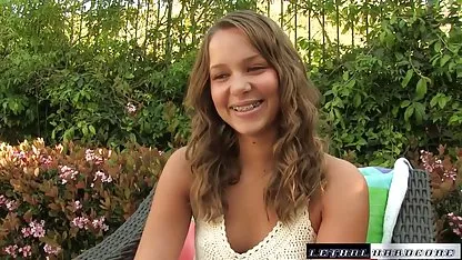 Jeunes amateur video mature lesbiennes mignonnes se sont léché les vagins