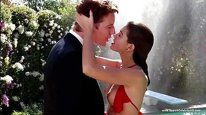 La blonde aime le sexe et baise donc video sexe amatrice la foule avec un homme