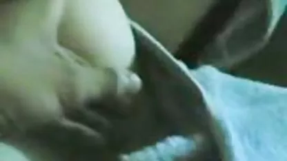 Lesbiennes matures ont joué avec la real amateur sexe chatte