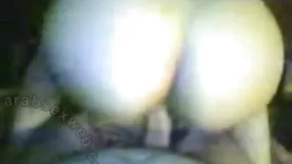 Khokhlushka baise activement video pipe amateur avec deux hommes alpha