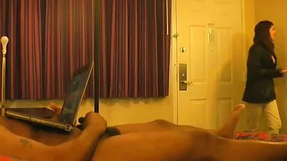 Deux mecs ont sucé bi porn amateur une nana japonaise