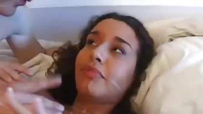Eva mince avec une queue de cochon a atterri video amateur candaulisme sur un pénis dur