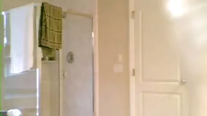 Jeune fille russe suce un membre d'un petit amateur video hot ami chaud dans la chambre