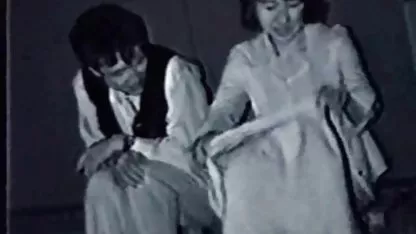 Cool chick est très fort gémit video amateur femme fontaine pendant le sexe chaud