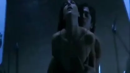 Vieille pute répand son vagin porn amateur arab avec les doigts