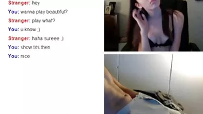 Chick agissant sex amateur hd sur caméra amateur suce mec dick en voiture