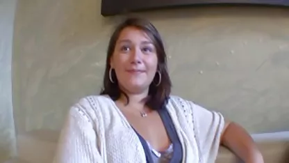 Fille mince avec de amateur sexy petits seins baise avec une haleine